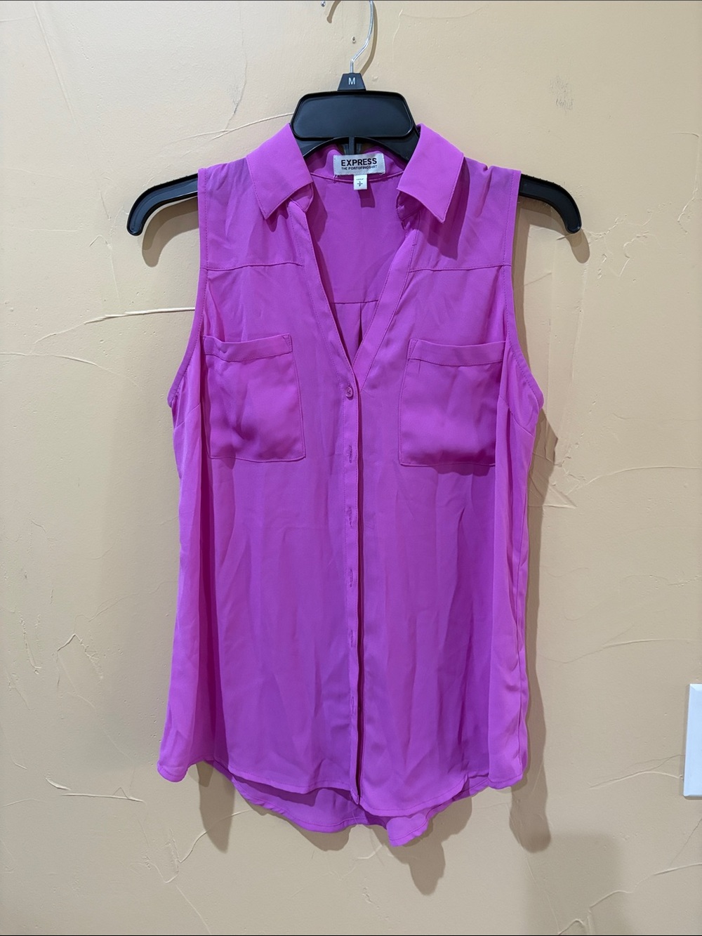 Express  Sleeveless Button-Front Blouse - Magenta